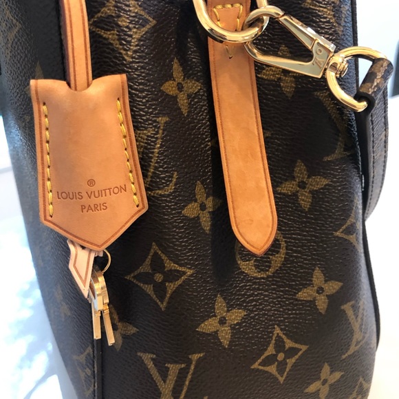 Louis Vuitton Montaigne BB Mint Condition